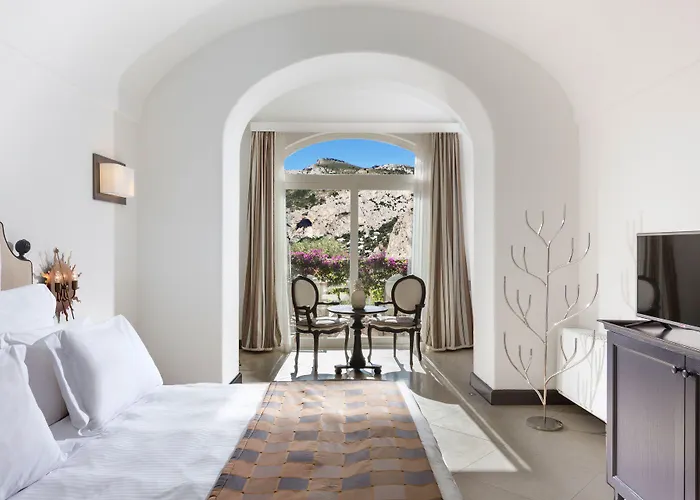 Punta Tragara 5* 카프리