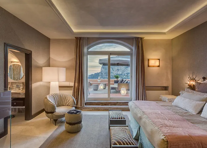 호텔 Punta Tragara 5*